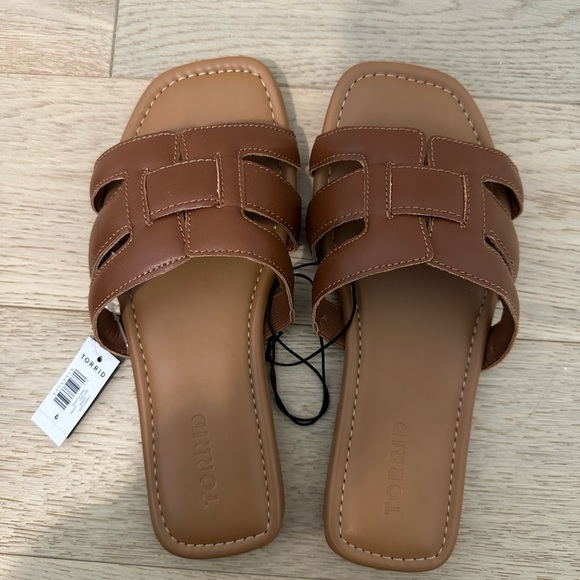 Torrid wide fit Sandals / Slides - Picture 3 of 8